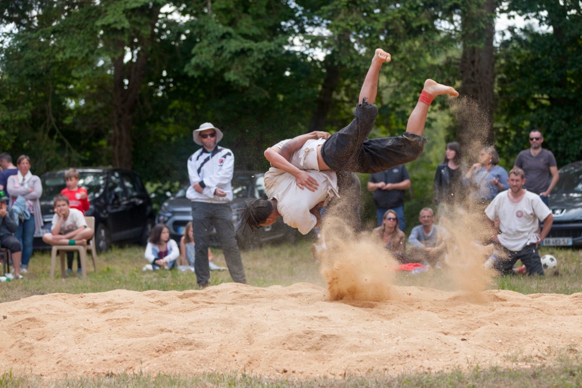 Test Your Knowledge: A Quiz on the Traditional Breton Wrestling – Gouren