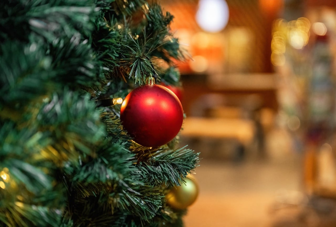 Tinsel, Myrrh, and Midnight Snow: The Ultimate Yuletide Gauntlet